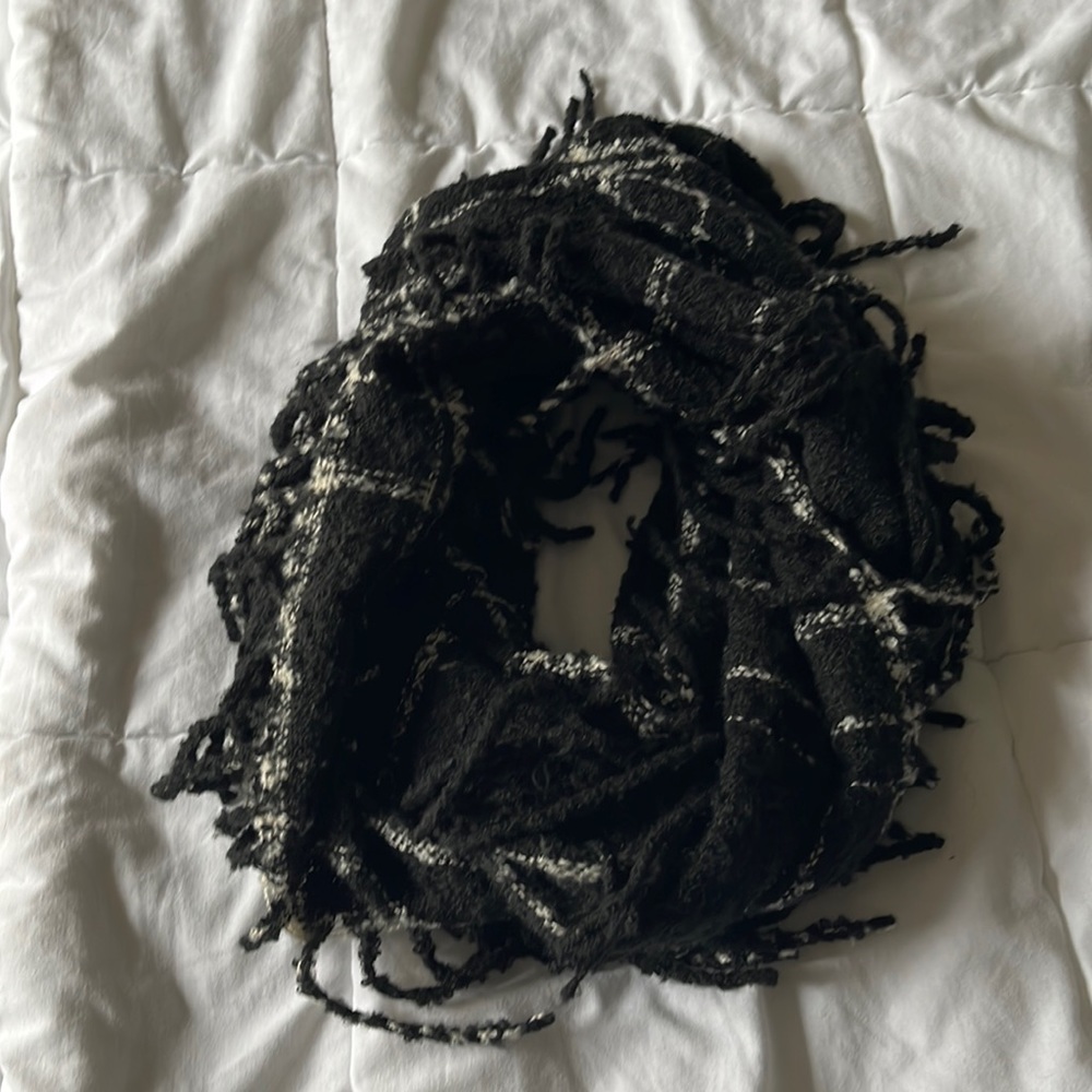 Cutest black and white scarf